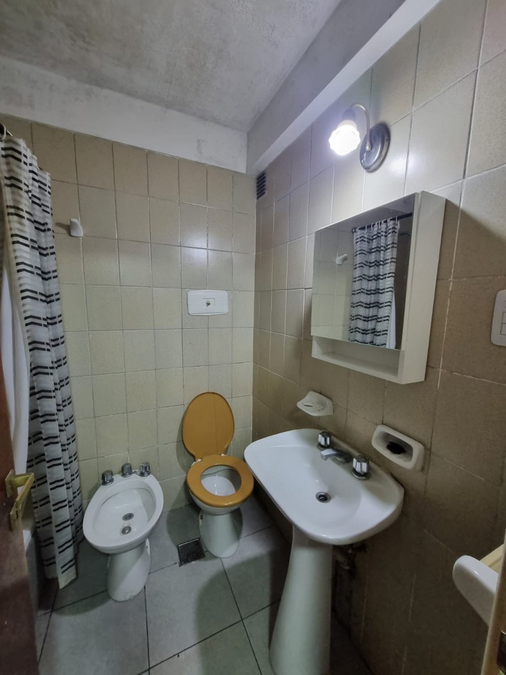 2 amb Lateral z/Santa Fe y Falucho