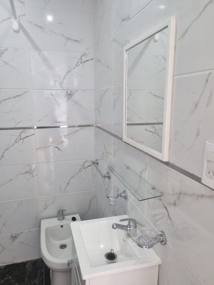 1 amb al frente con balcon Z/Aldrey