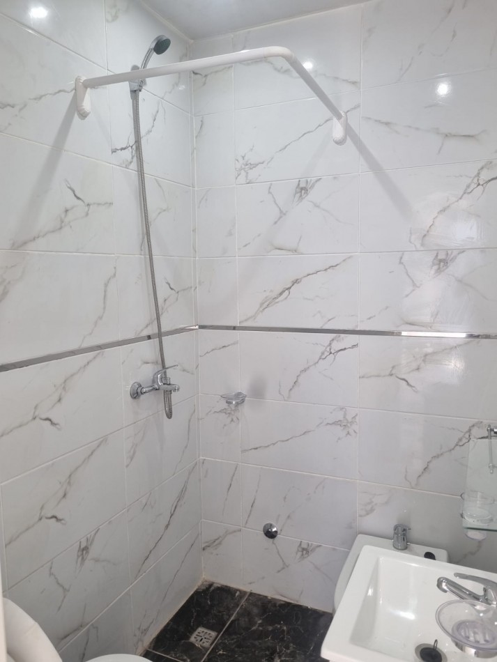 1 amb al frente con balcon Z/Aldrey