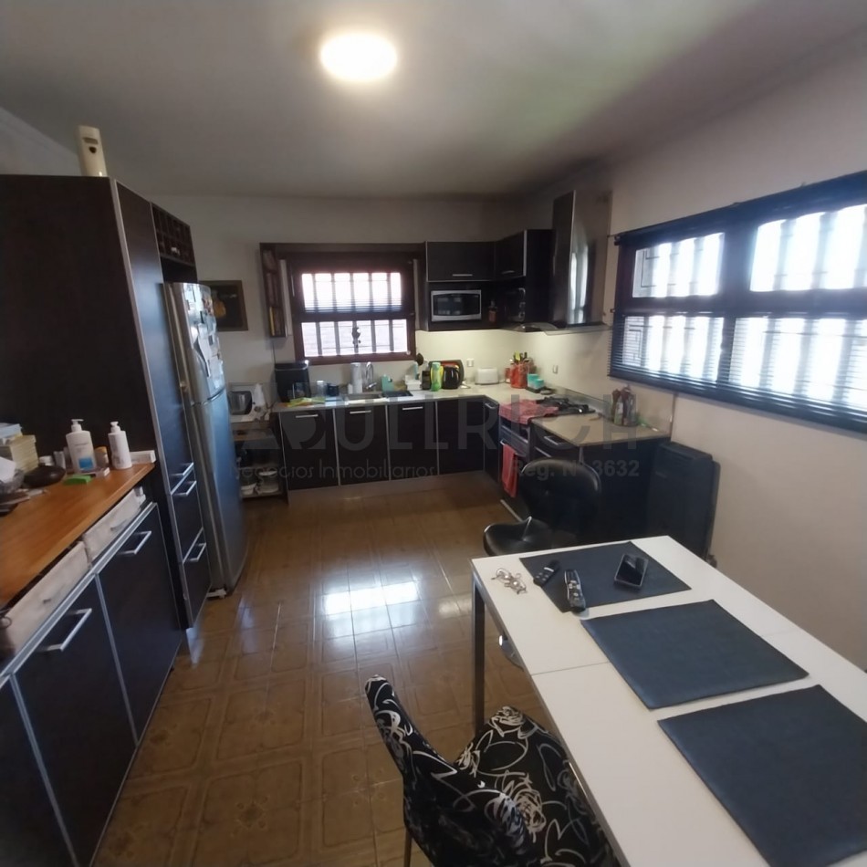 Chalet zona San Carlos