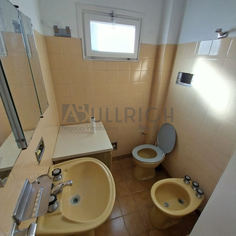 2 amb c/espacio de cochera LA PERLA