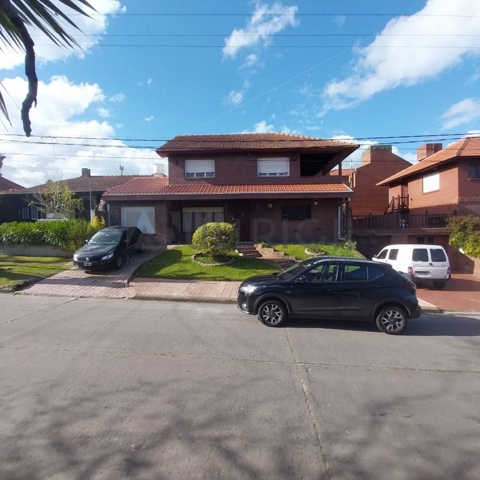 Chalet zona San Carlos