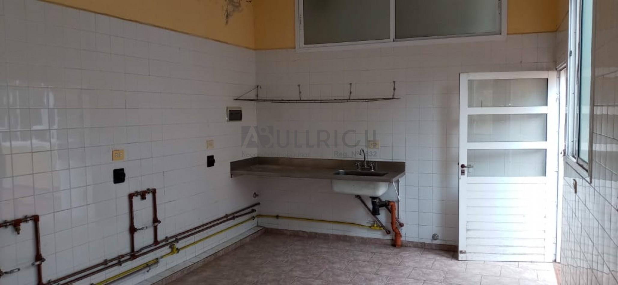 Local alquiler Av Independencia