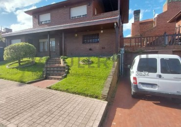 Chalet zona San Carlos